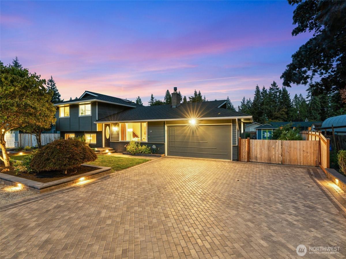 MLS #NWM2556830 image #0