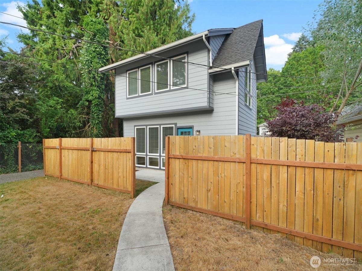 MLS #NWM2557127 image #0