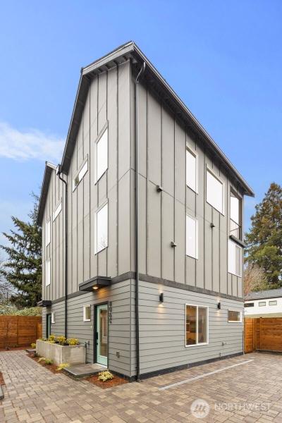 MLS #NWM2557432 image #0