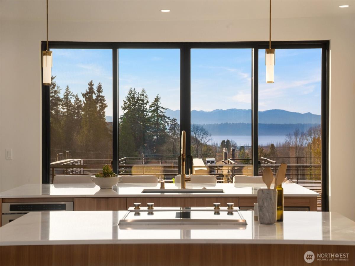 MLS #NWM2557586 image #0