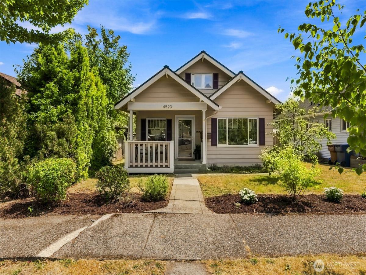 MLS #NWM2557669 image #0