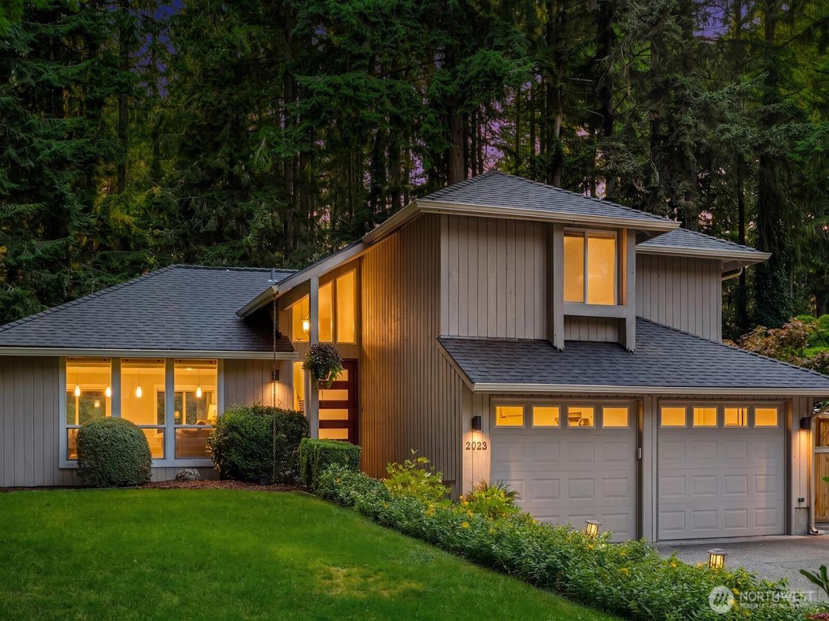 MLS #NWM2557885 image #0