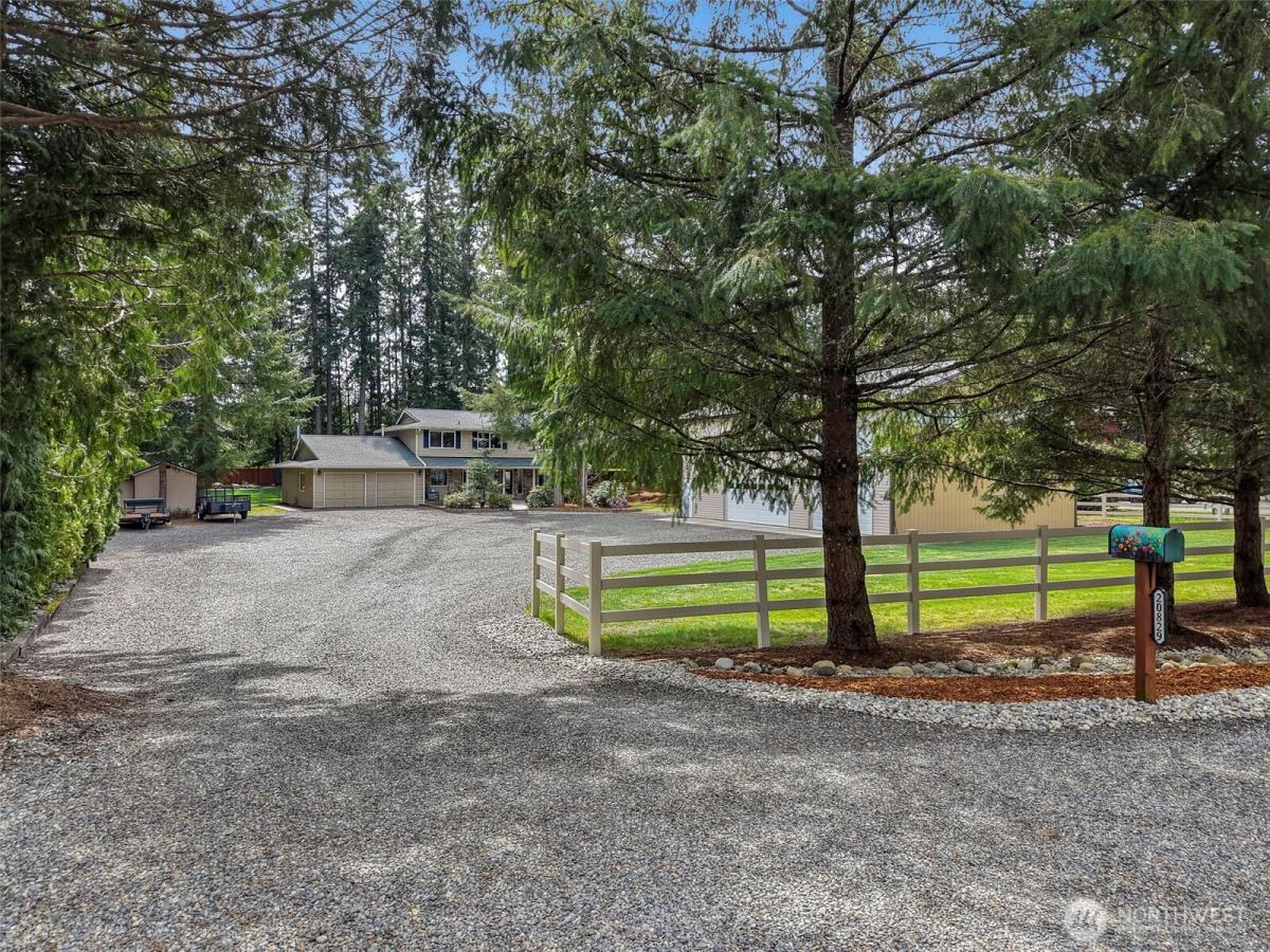 MLS #NWM2557911 image #0