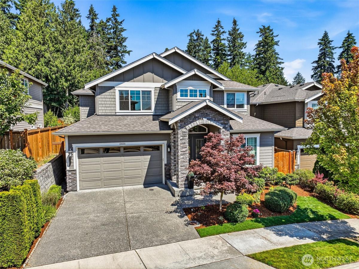 MLS #NWM2558122 image #0