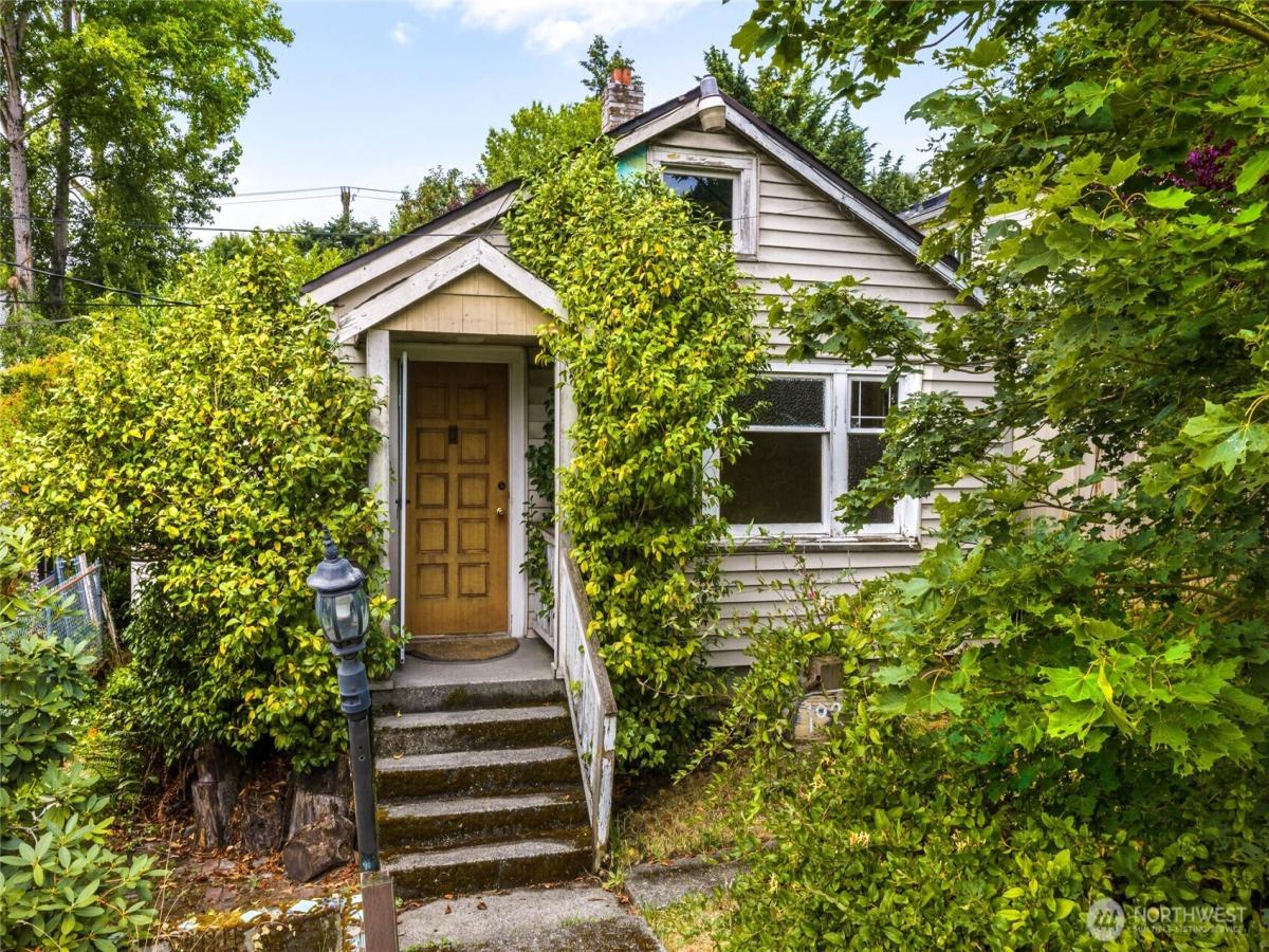 MLS #NWM2558285 image #0