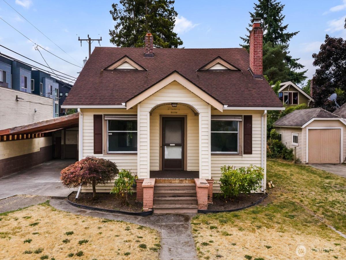 MLS #NWM2558324 image #0