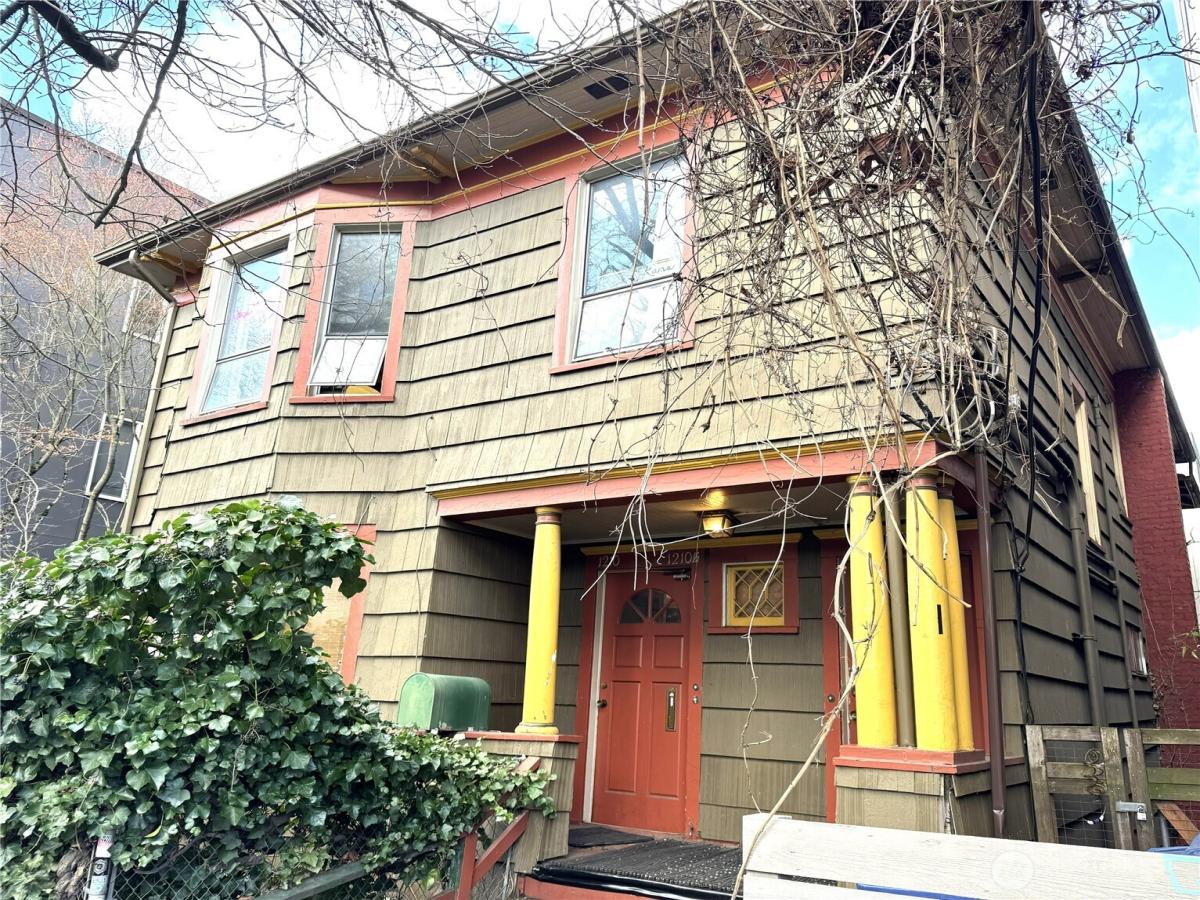 MLS #NWM2558358 image #0