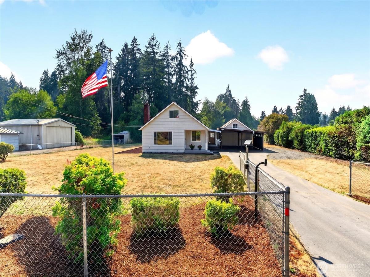 MLS #NWM2558588 image #0