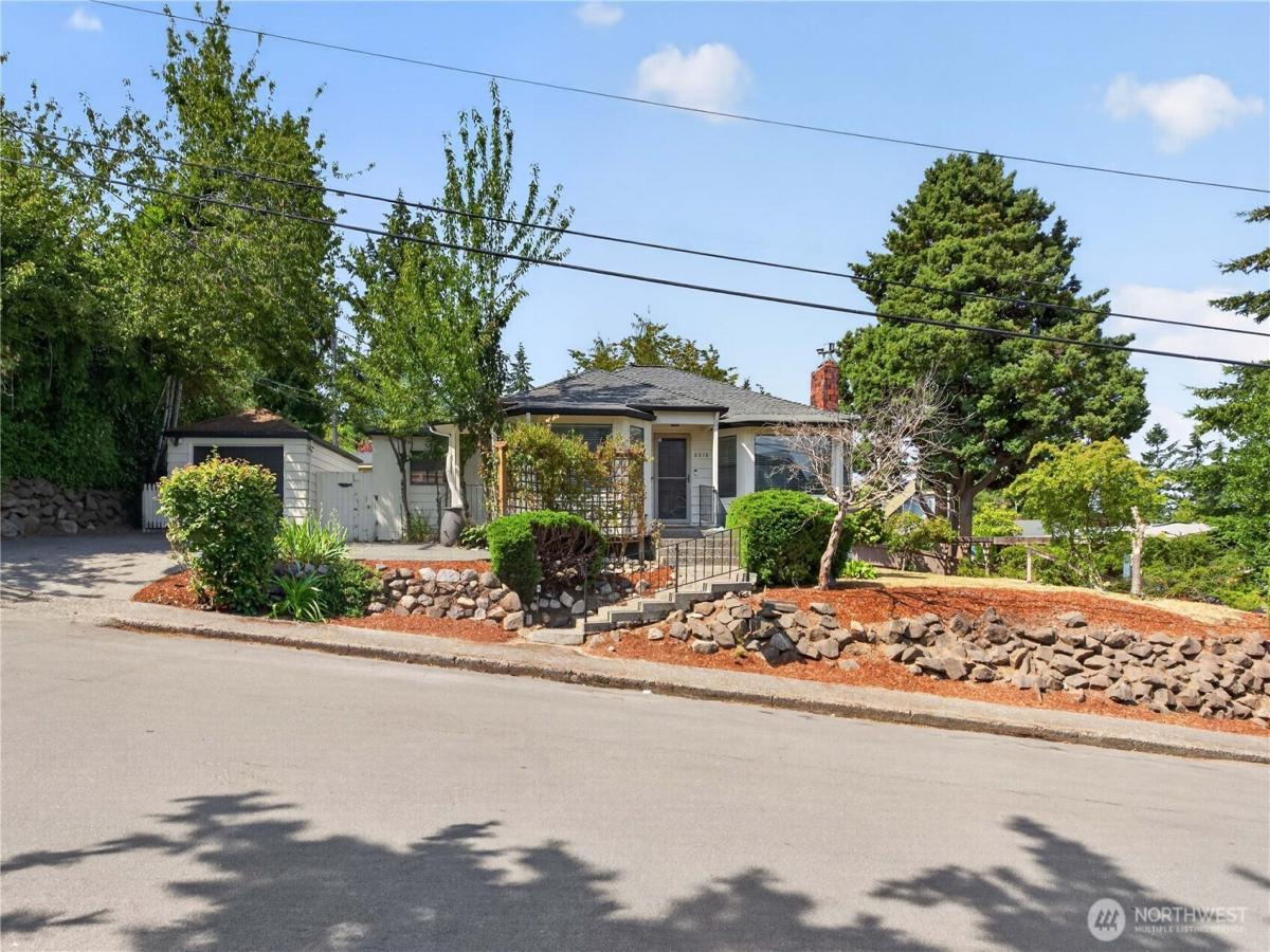 MLS #NWM2558669 image #0