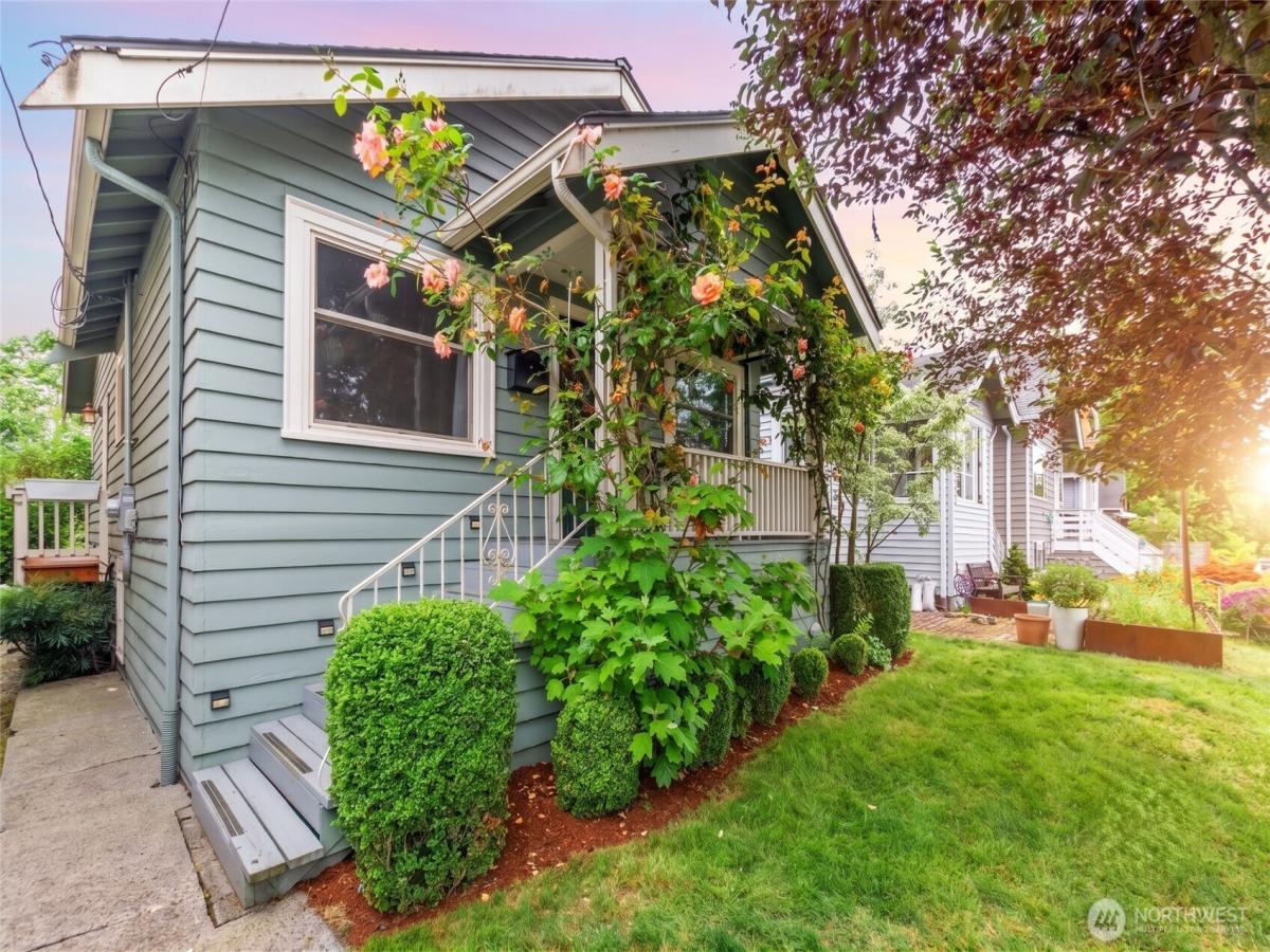 MLS #NWM2558727 image #0