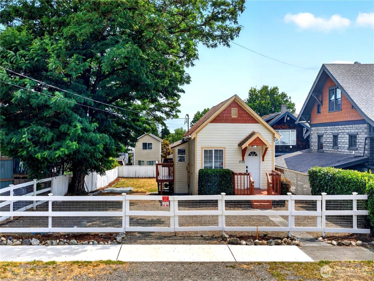 MLS #NWM2558763 image #0