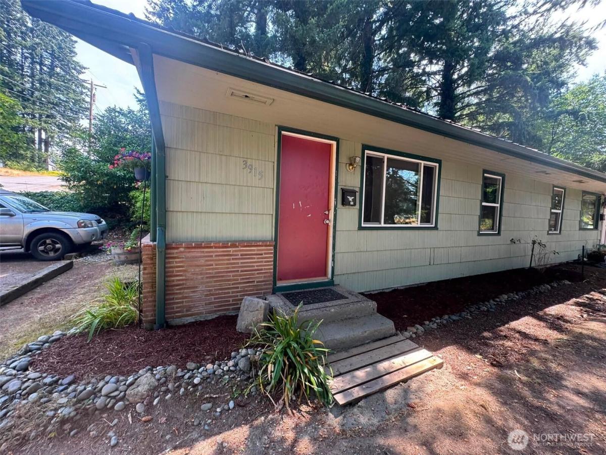 MLS #NWM2558806 image #0