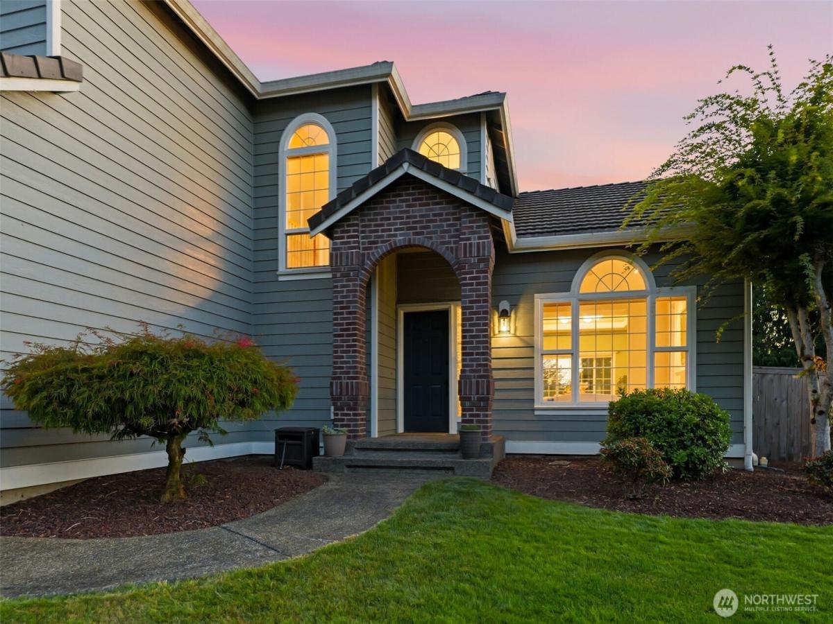 MLS #NWM2559152 image #0