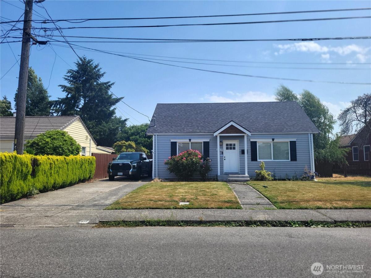 MLS #NWM2559219 image #0
