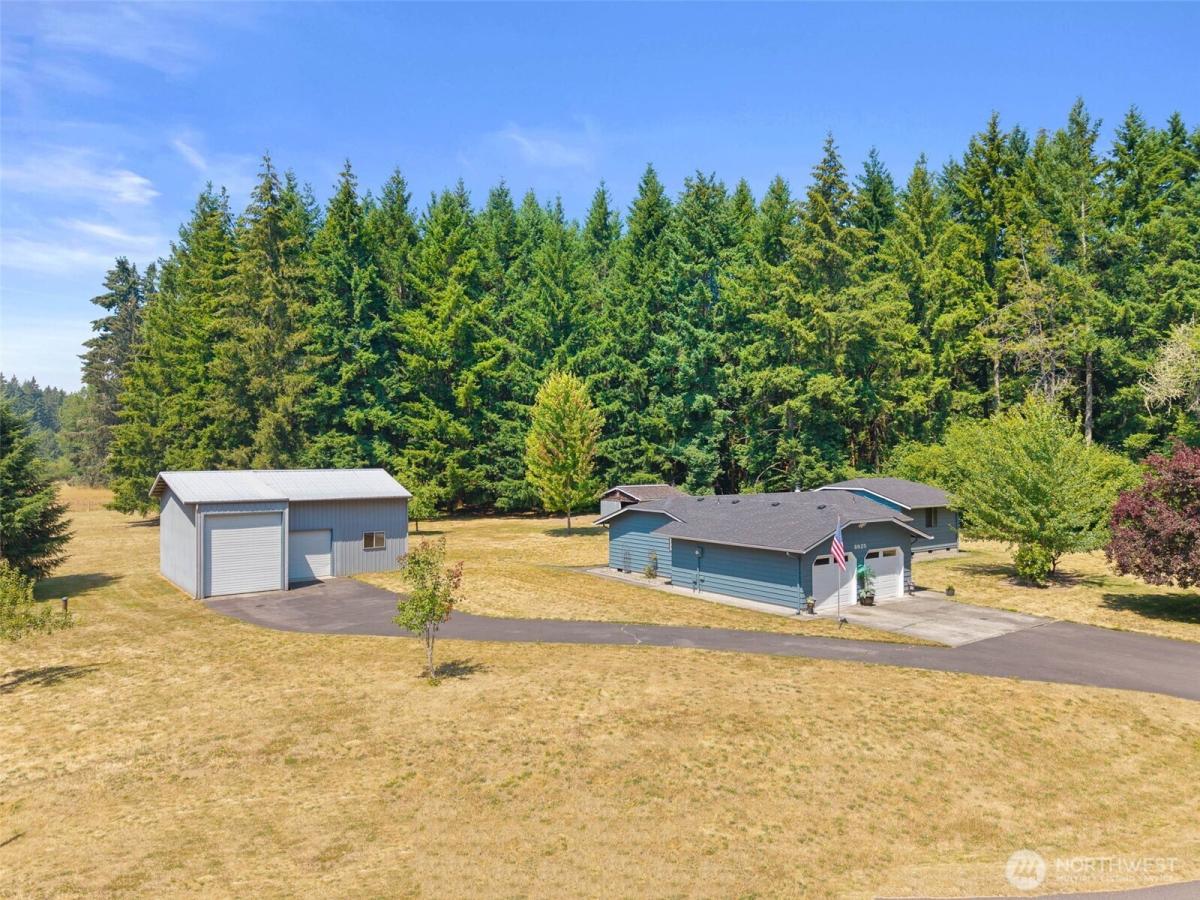 MLS #NWM2559248 image #0