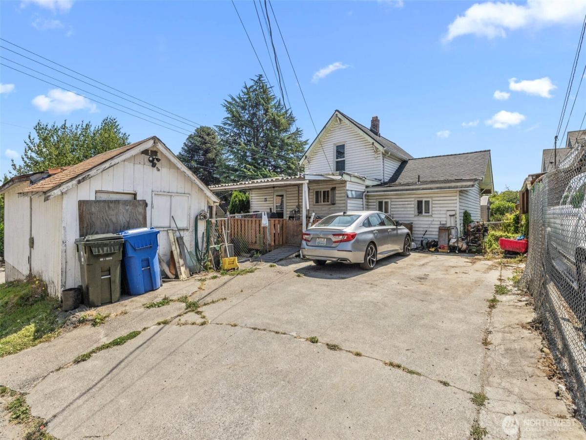MLS #NWM2559416 image #0
