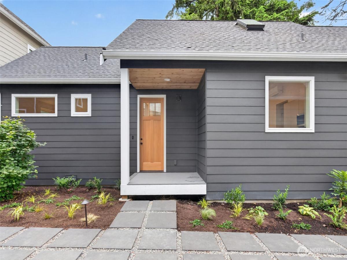 MLS #NWM2559511 image #0