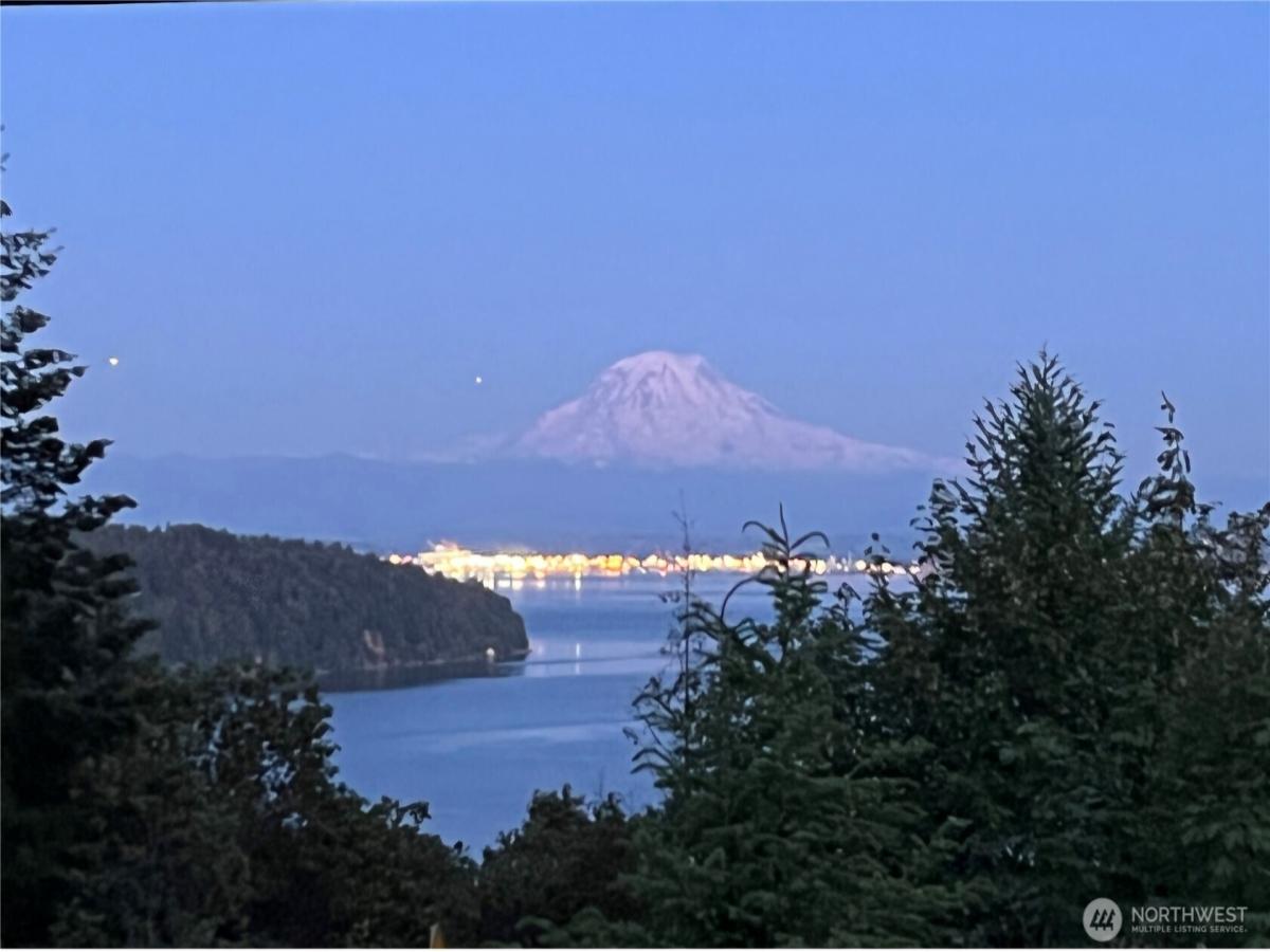MLS #NWM2559811 image #0