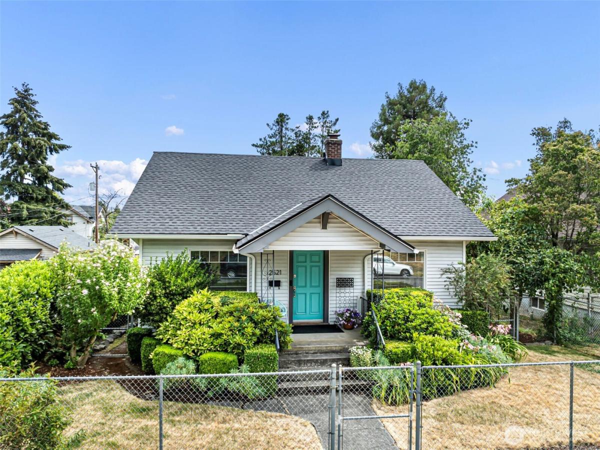 MLS #NWM2559836 image #0