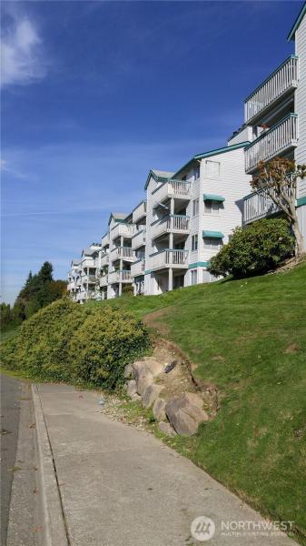 MLS #NWM2560247 image #0