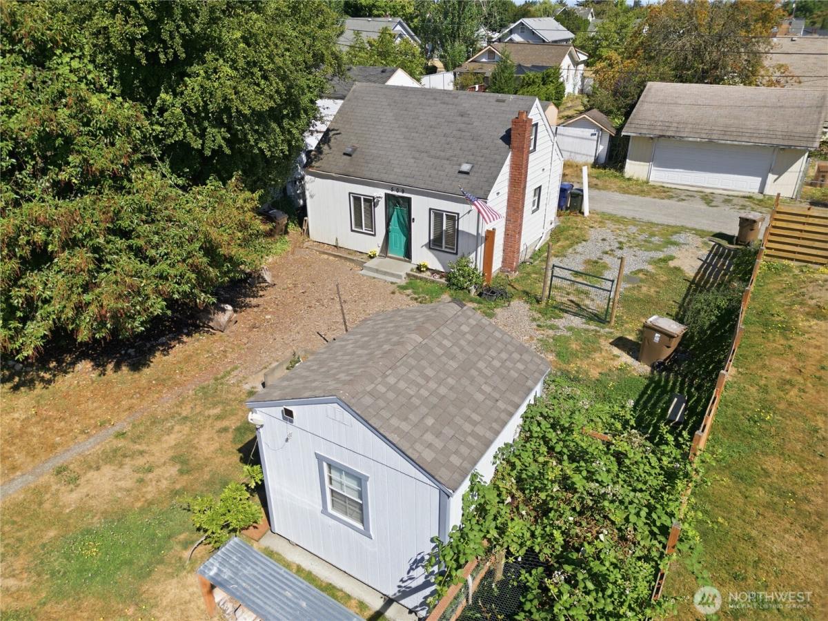 MLS #NWM2560249 image #0