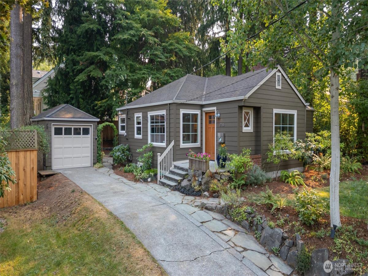 MLS #NWM2560976 image #0