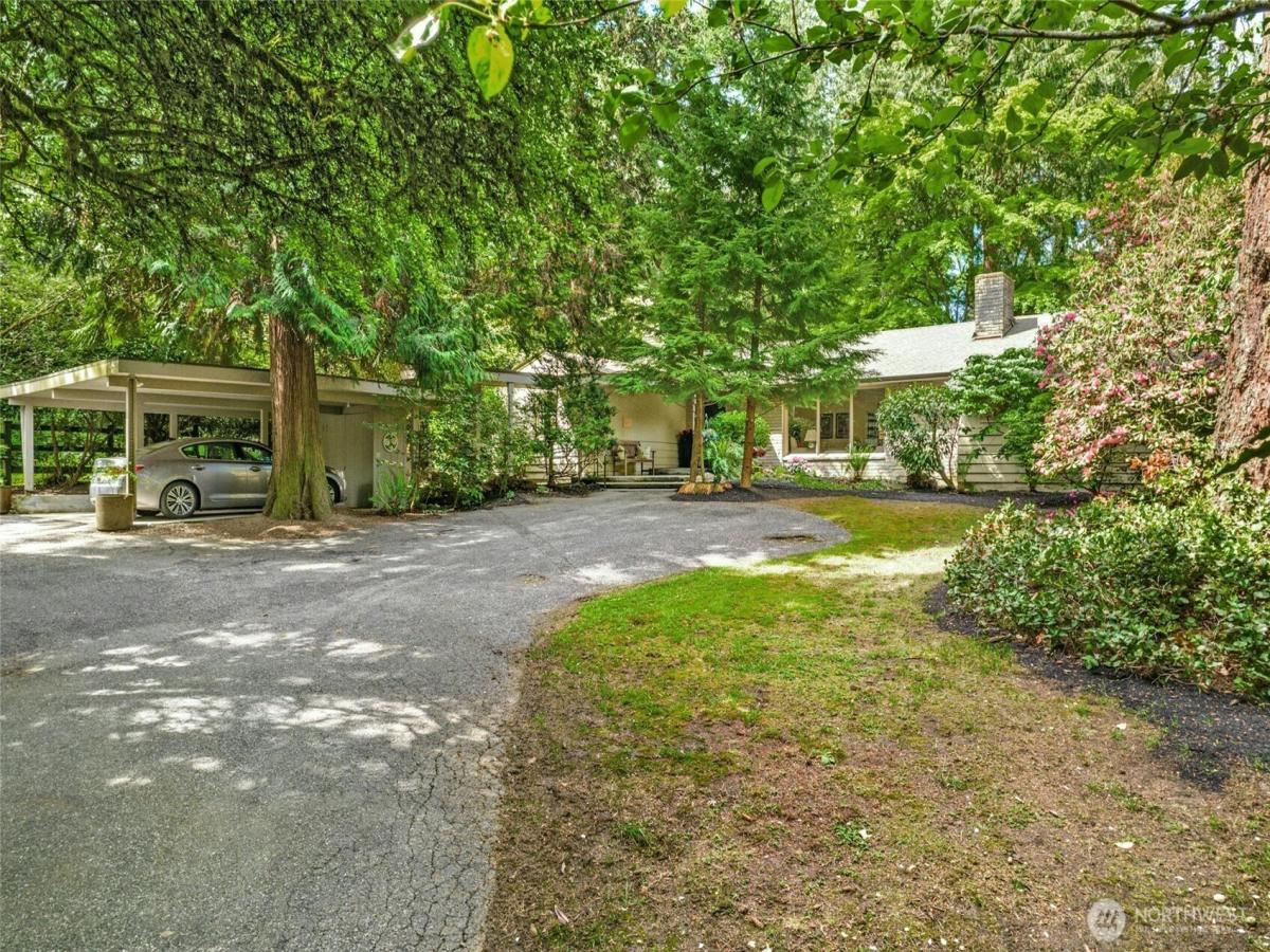 MLS #NWM2561009 image #0
