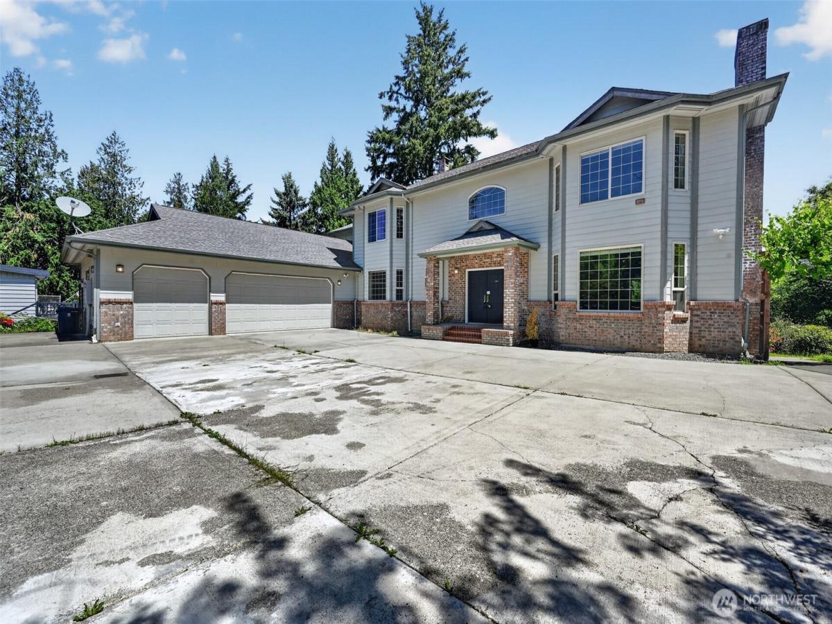 MLS #NWM2561084 image #0