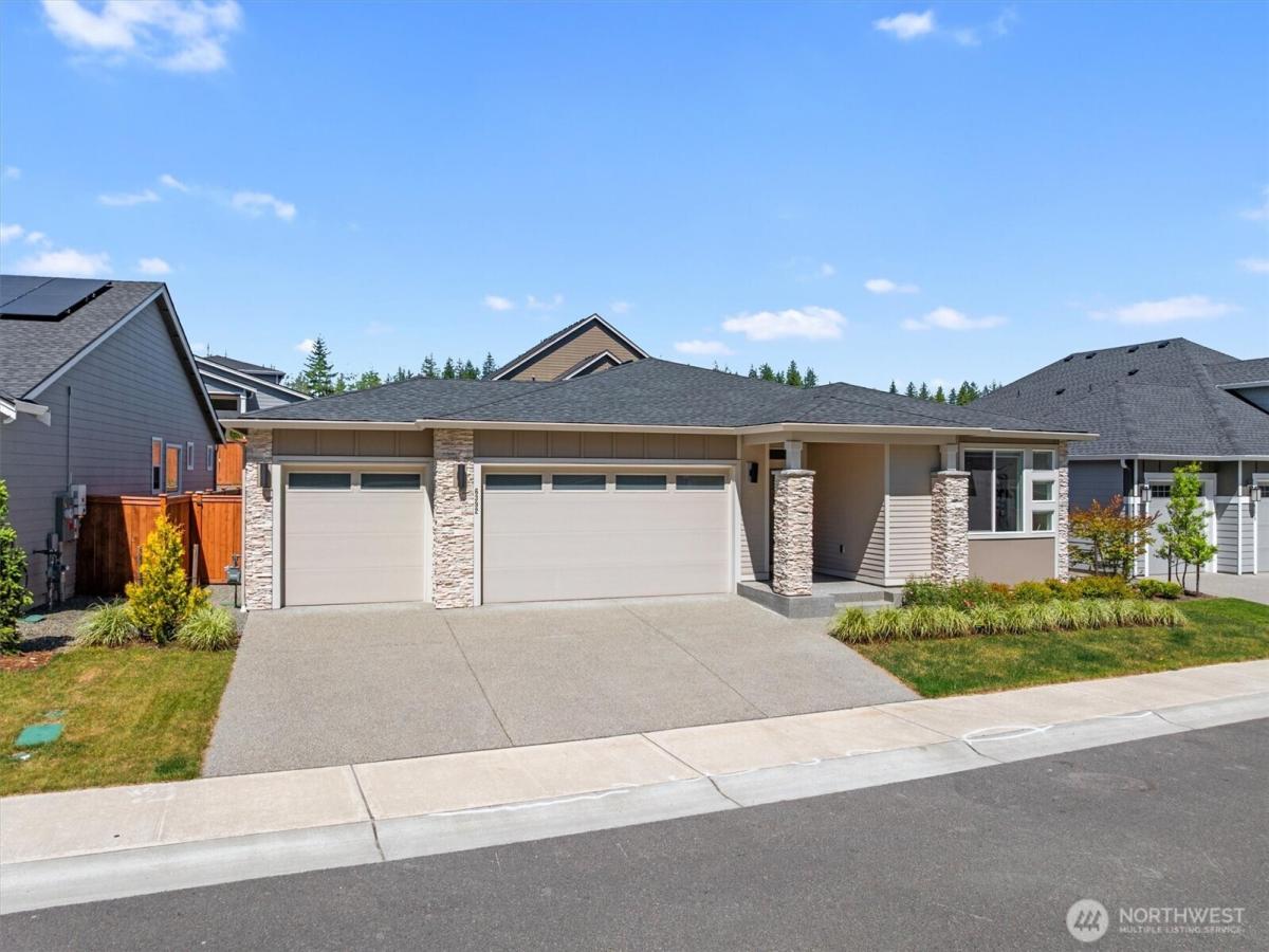 MLS #NWM2561386 image #0