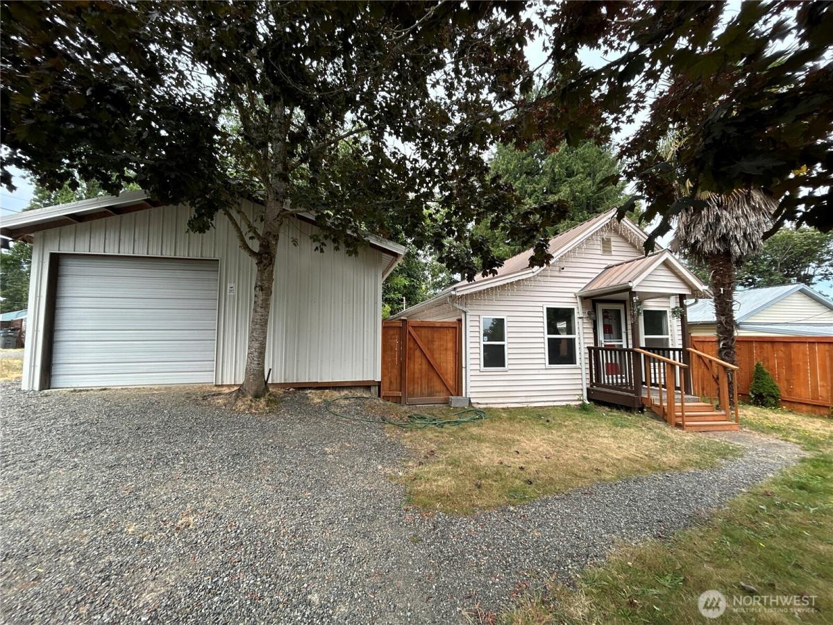 MLS #NWM2561482 image #0