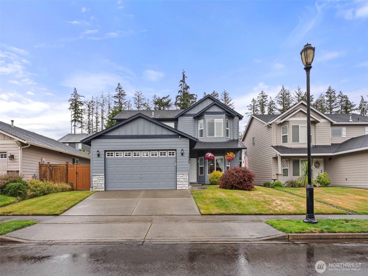 MLS #NWM2561638 image #0