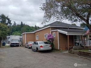 MLS #NWM2561704 image #0