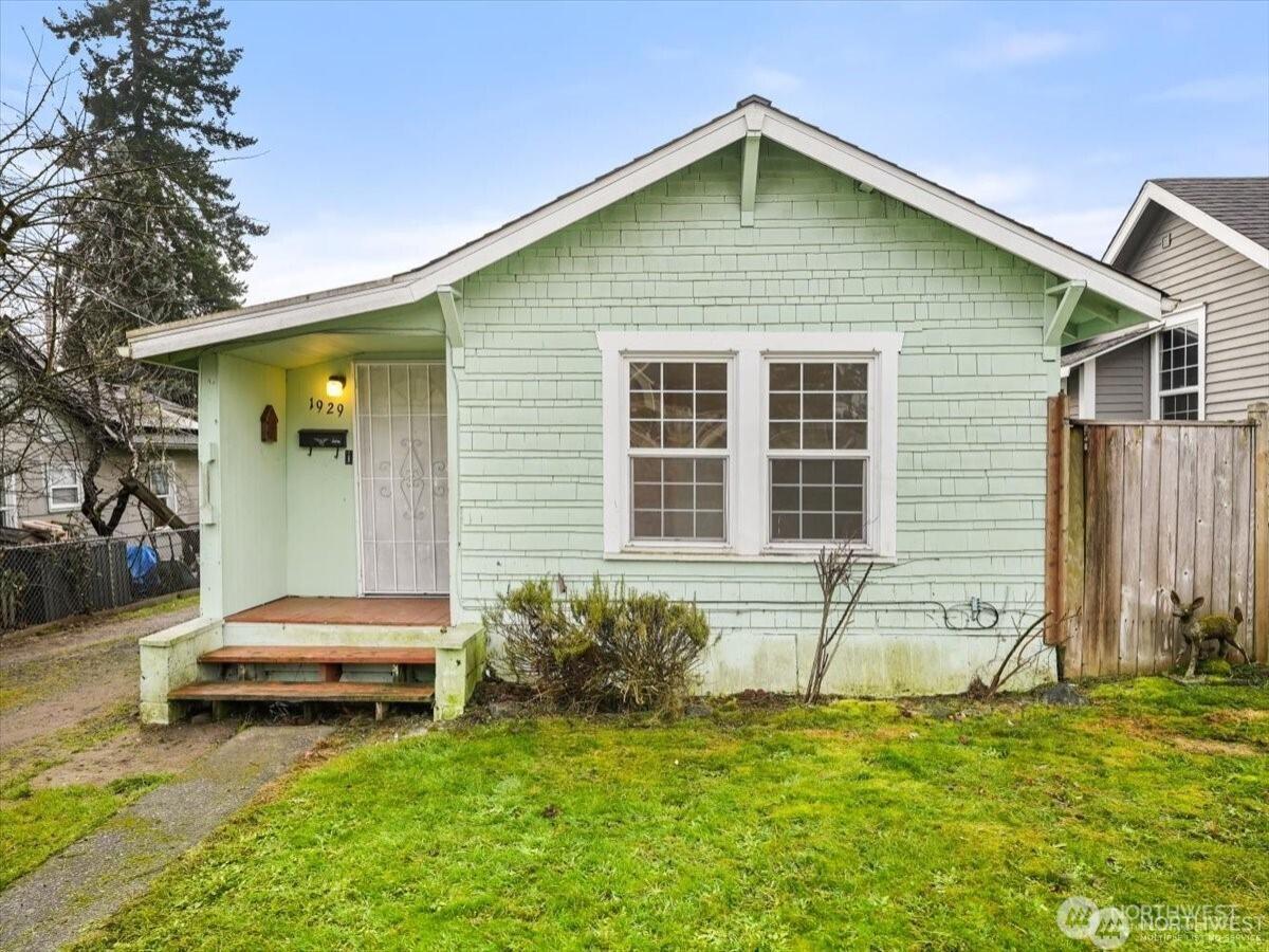 MLS #NWM2561750 image #0