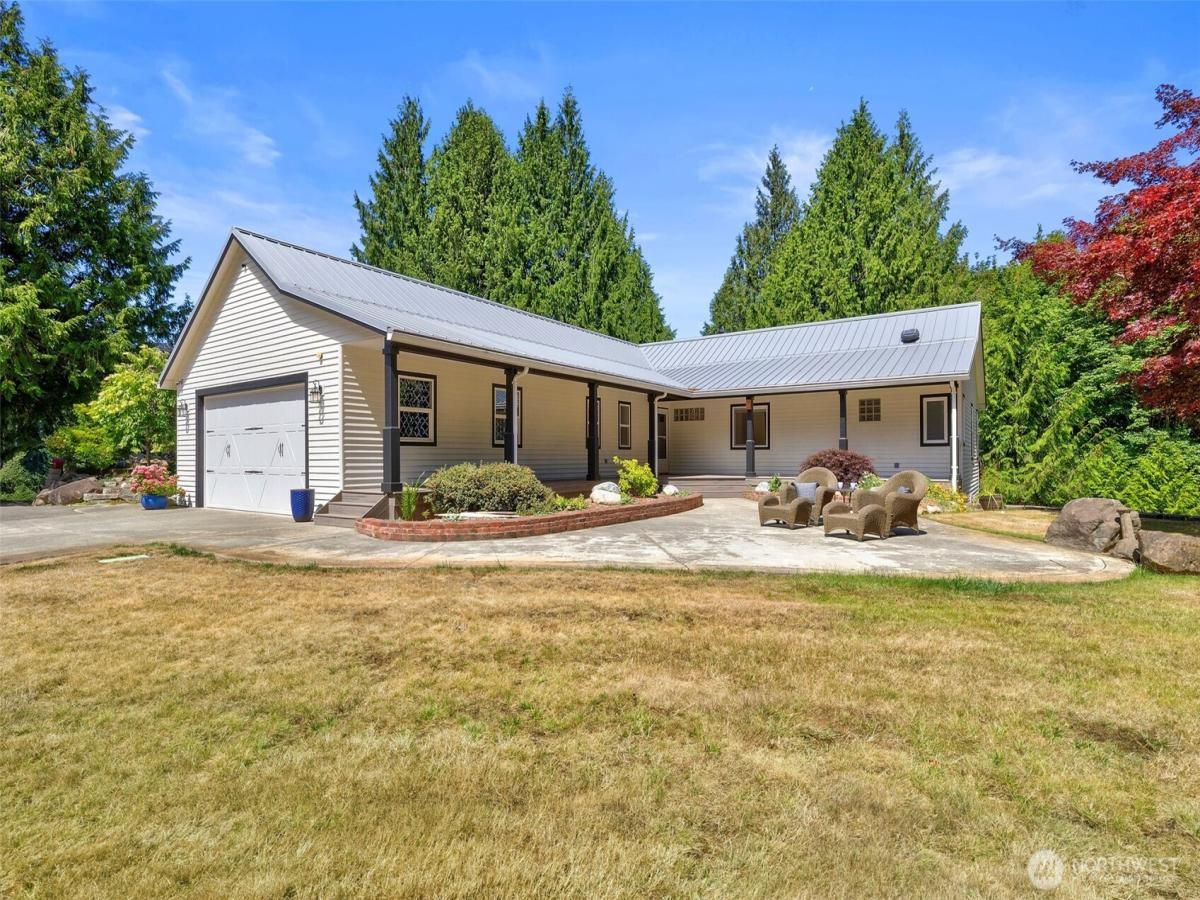 MLS #NWM2562618 image #0
