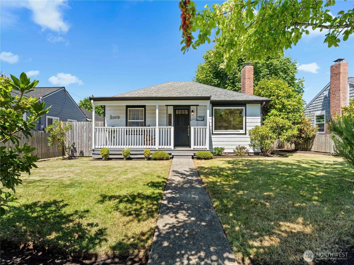 MLS #NWM2562649 image #0