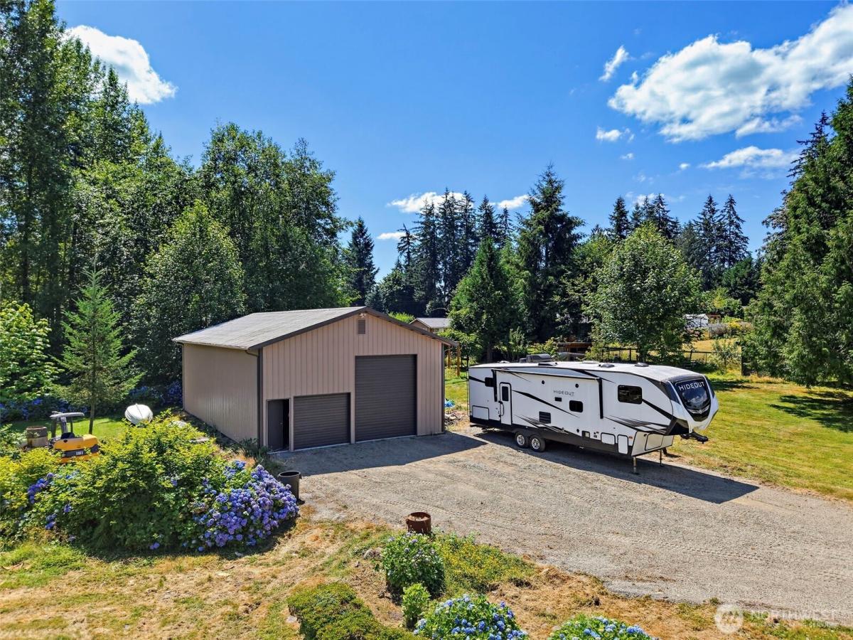 MLS #NWM2562744 image #0