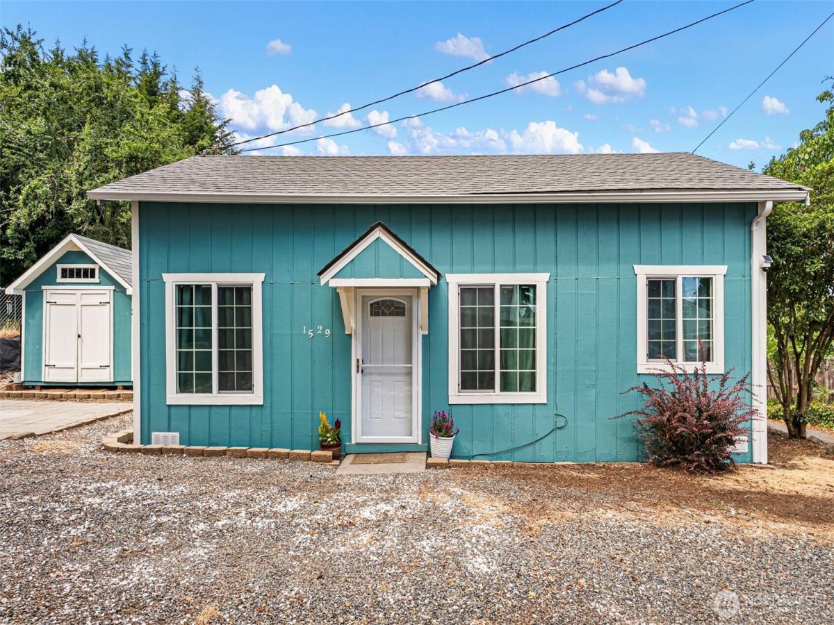 MLS #NWM2562841 image #0