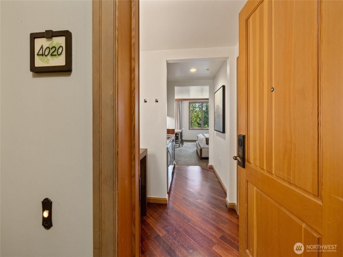 MLS #NWM2563288 image #0