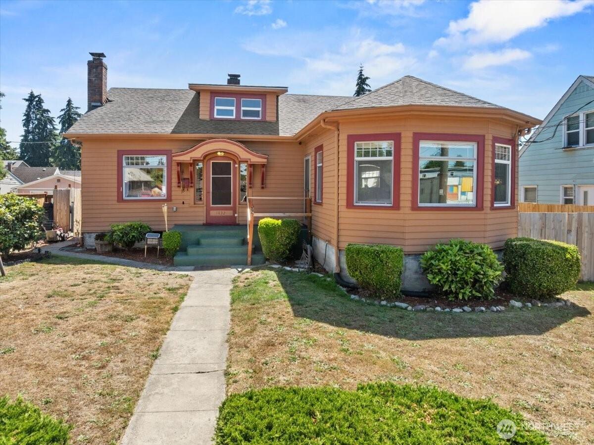 MLS #NWM2563500 image #0