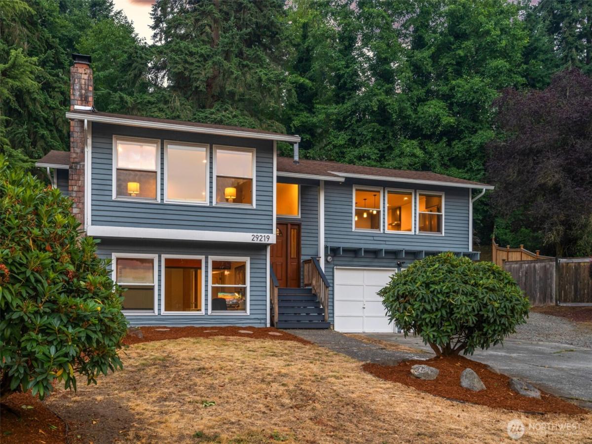 MLS #NWM2563977 image #0