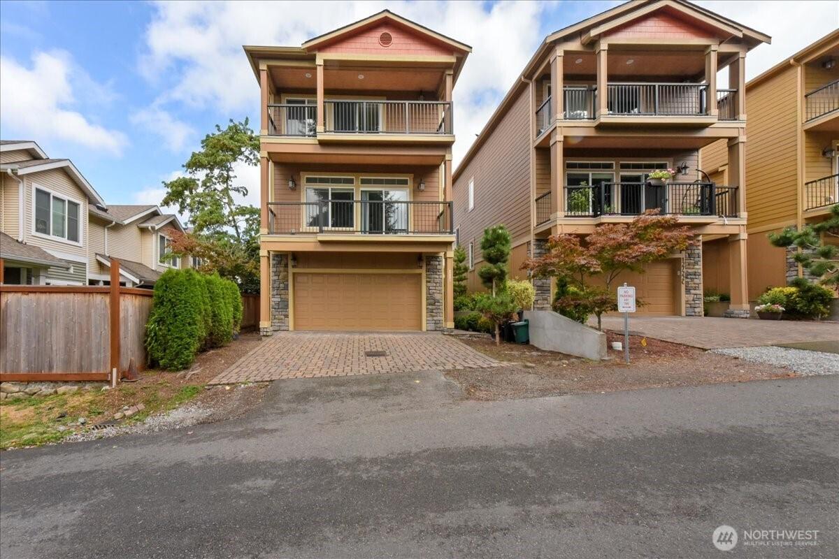 MLS #NWM2564500 image #0
