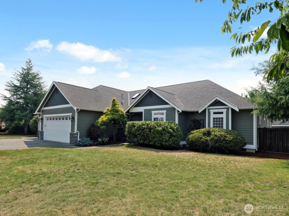 MLS #NWM2564596 image #0