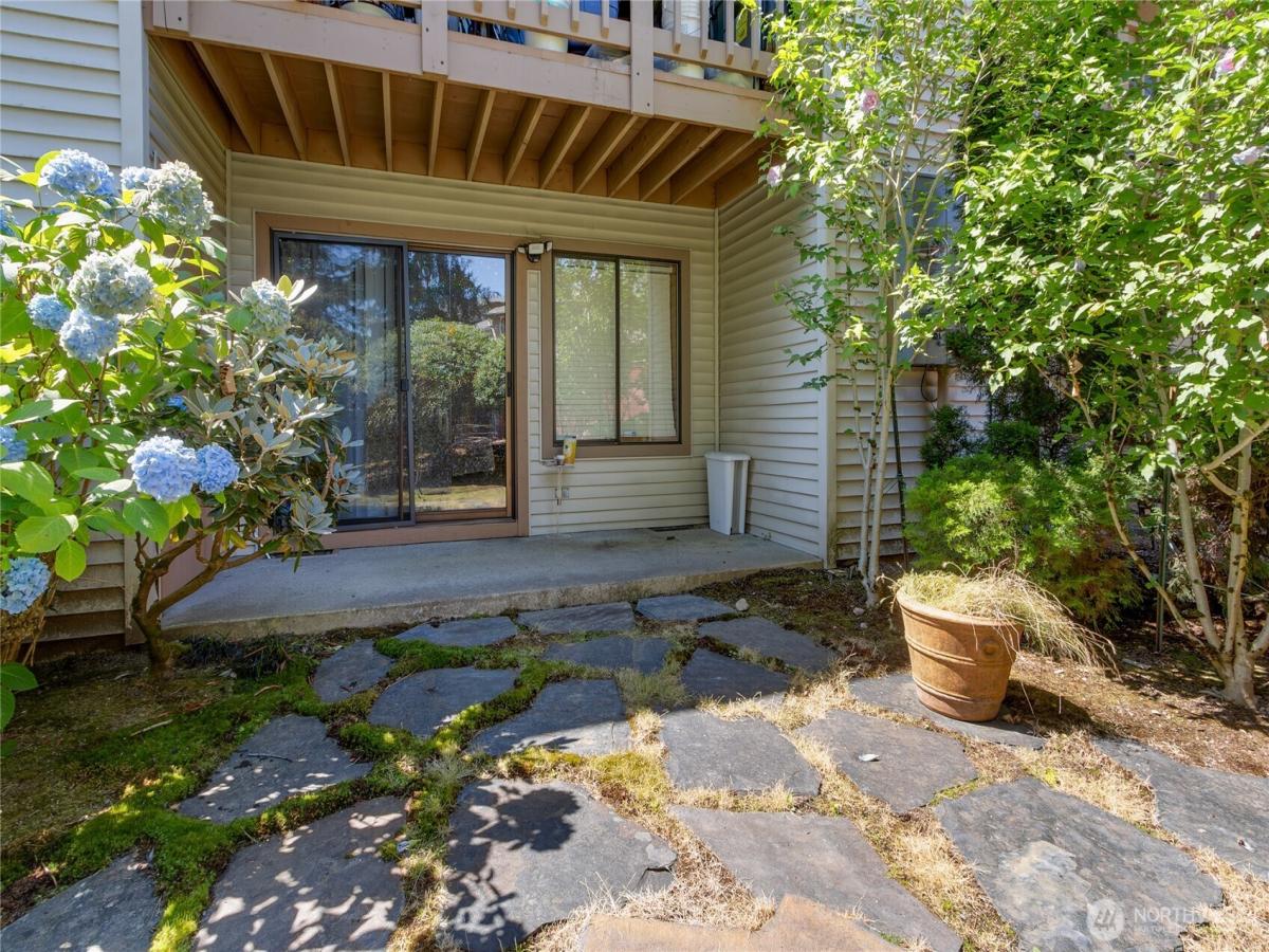 MLS #NWM2564652 image #0