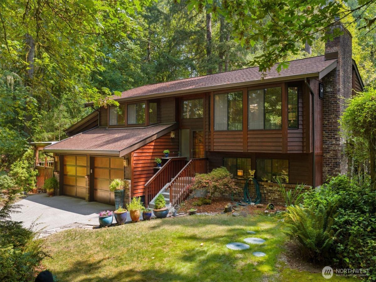 MLS #NWM2564750 image #0