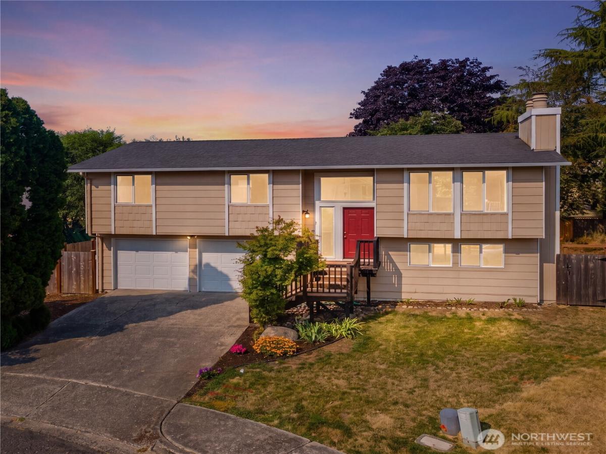 MLS #NWM2564848 image #0