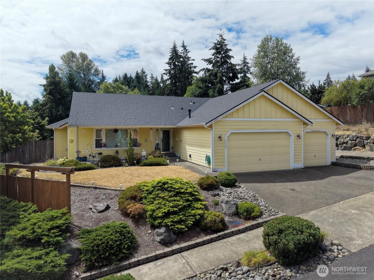 MLS #NWM2564982 image #0