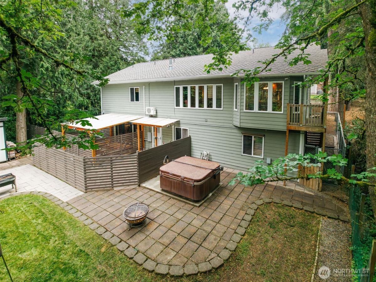 MLS #NWM2565045 image #0