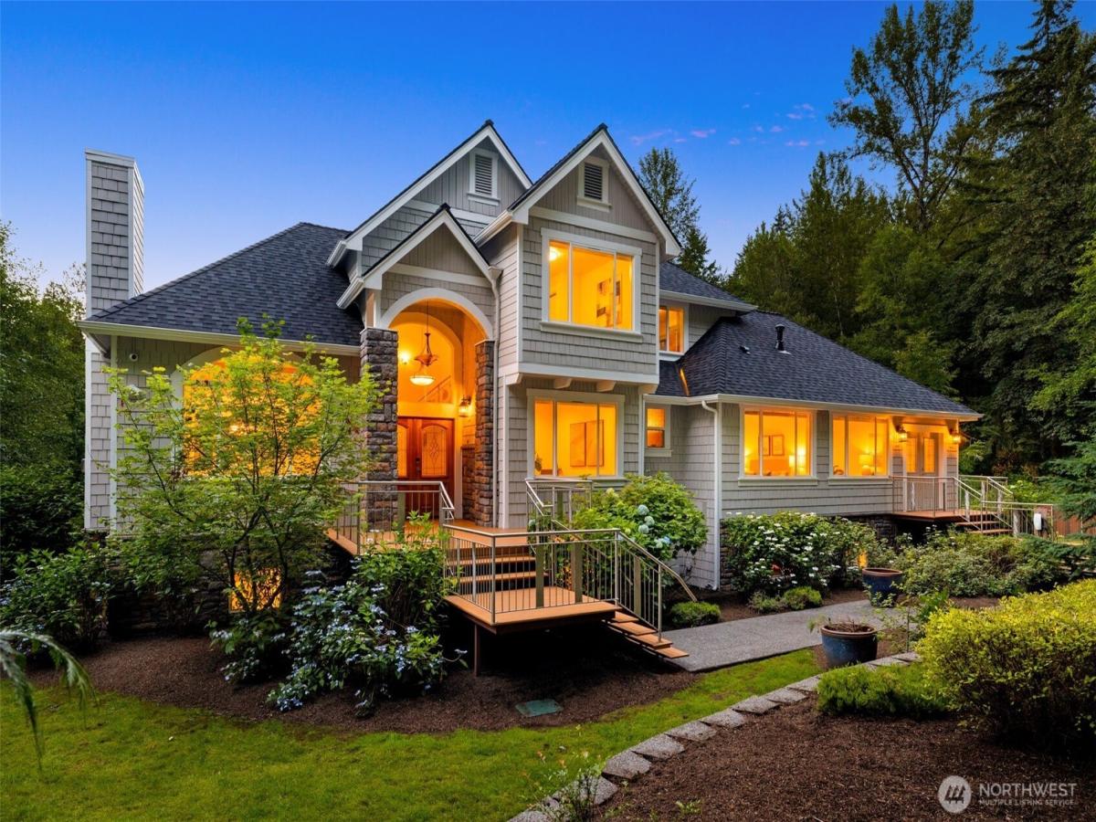MLS #NWM2565050 image #0