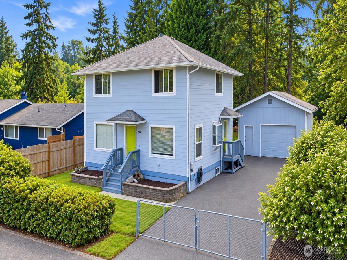 MLS #NWM2565076 image #0