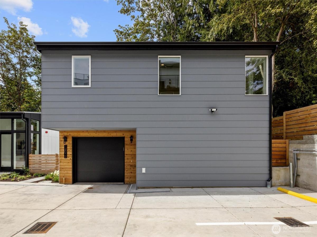 MLS #NWM2565090 image #0